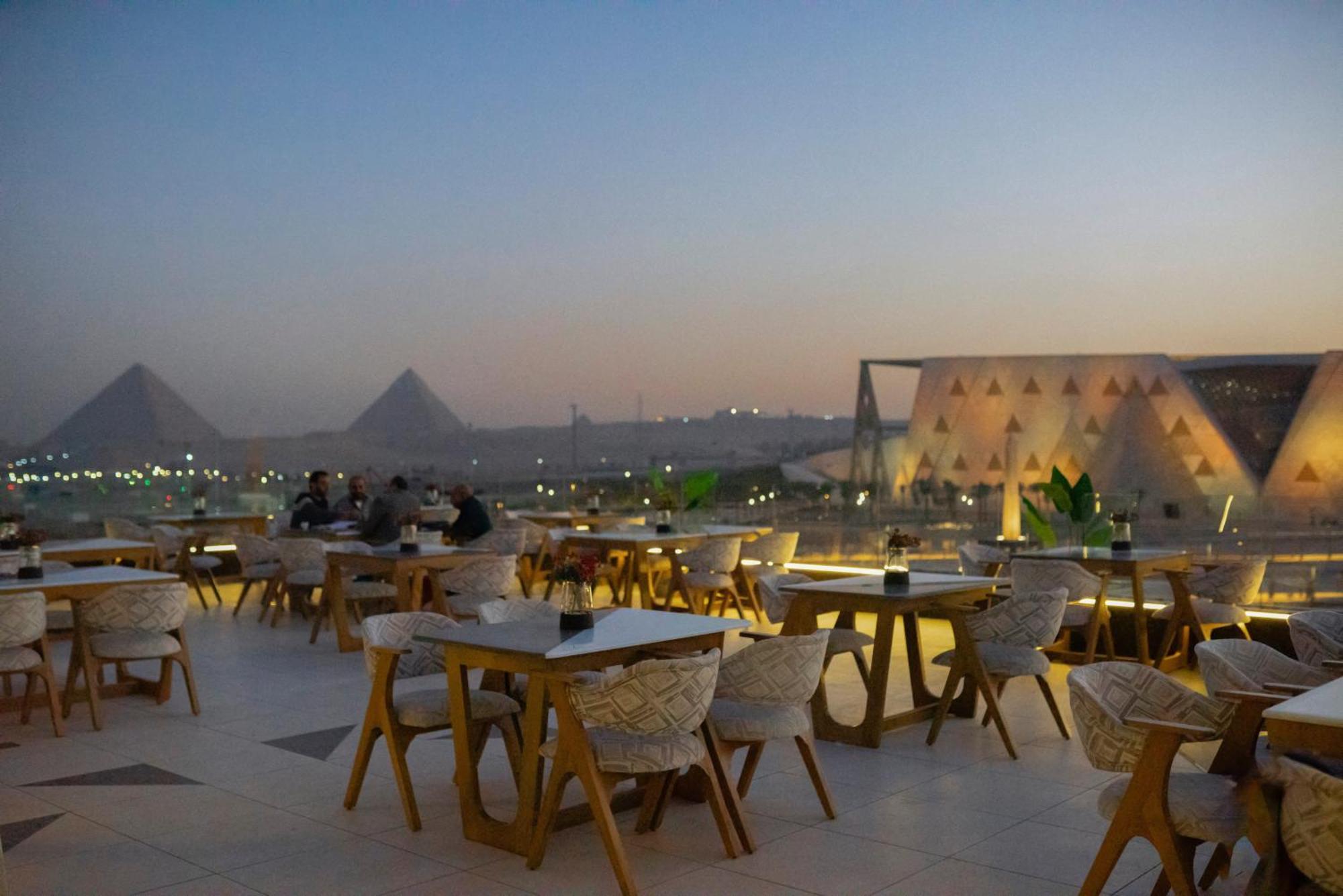 Kafr Ghatati Royal Great Pyramid Inn מראה חיצוני תמונה