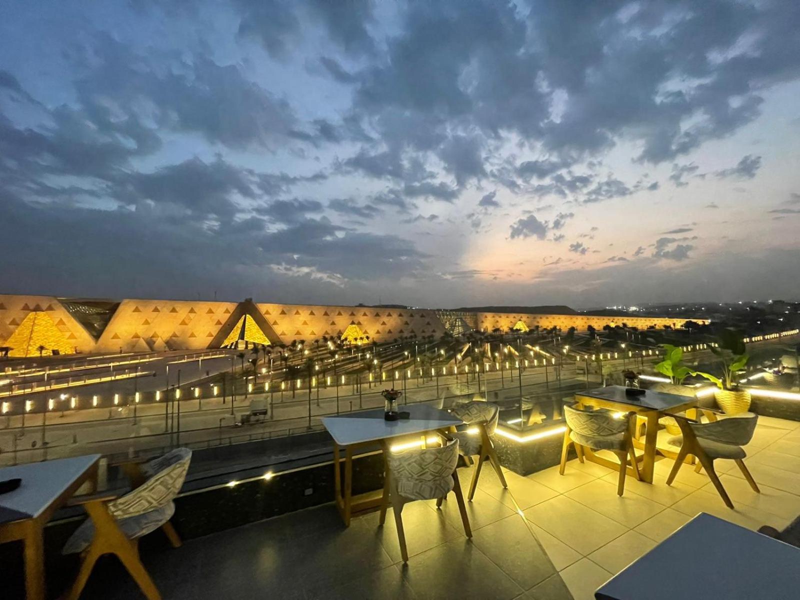 Kafr Ghatati Royal Great Pyramid Inn מראה חיצוני תמונה
