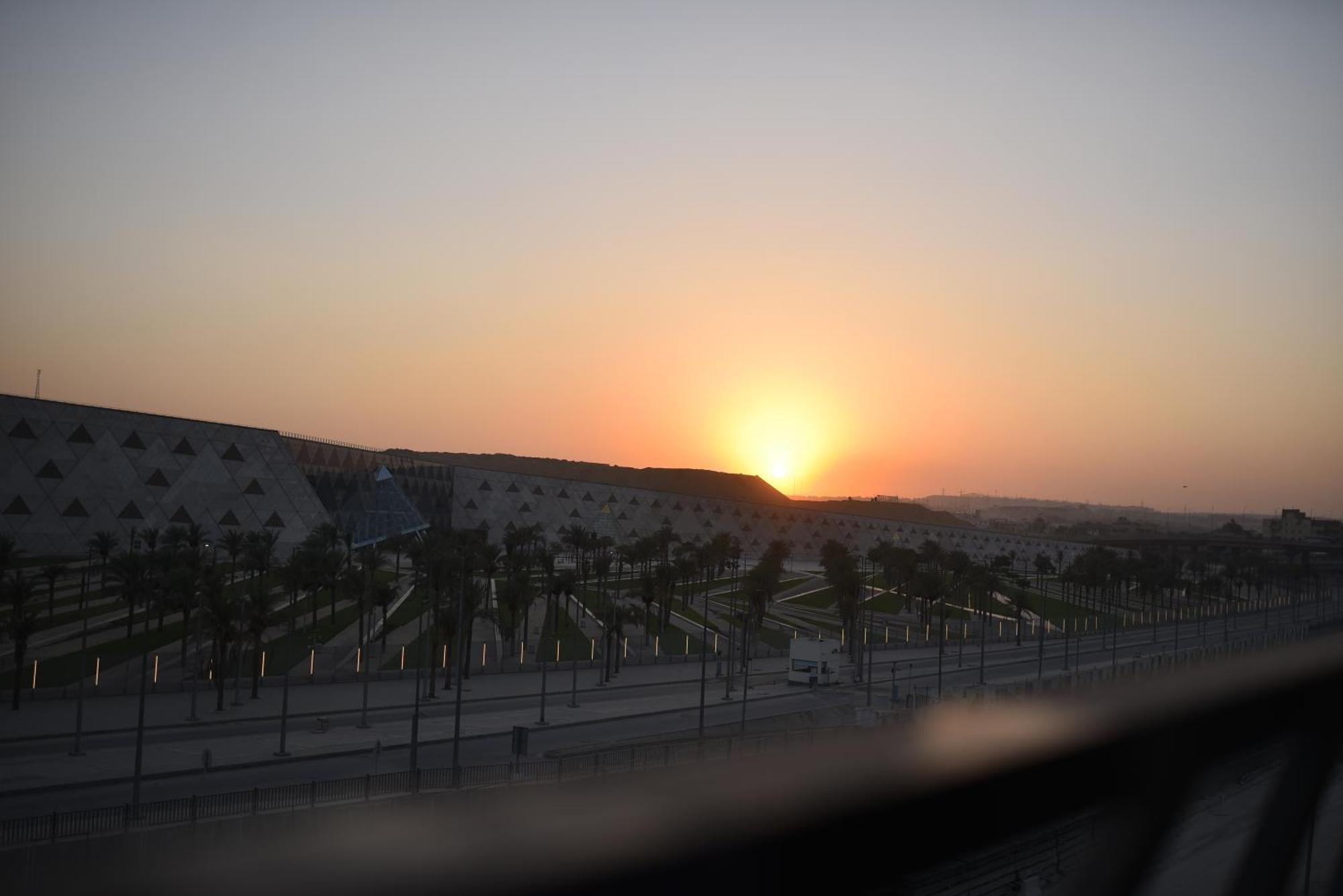 Kafr Ghatati Royal Great Pyramid Inn מראה חיצוני תמונה