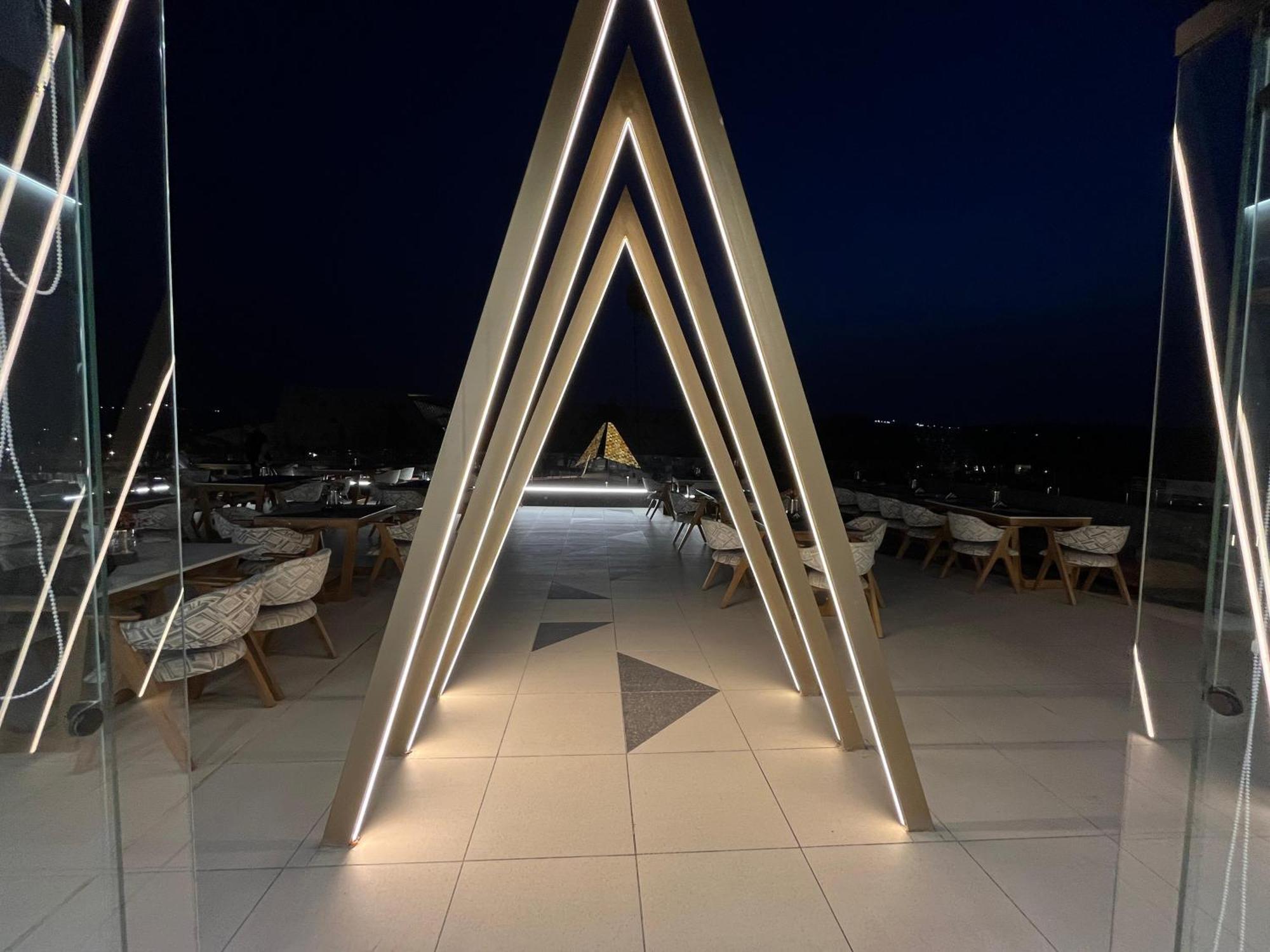 Kafr Ghatati Royal Great Pyramid Inn מראה חיצוני תמונה