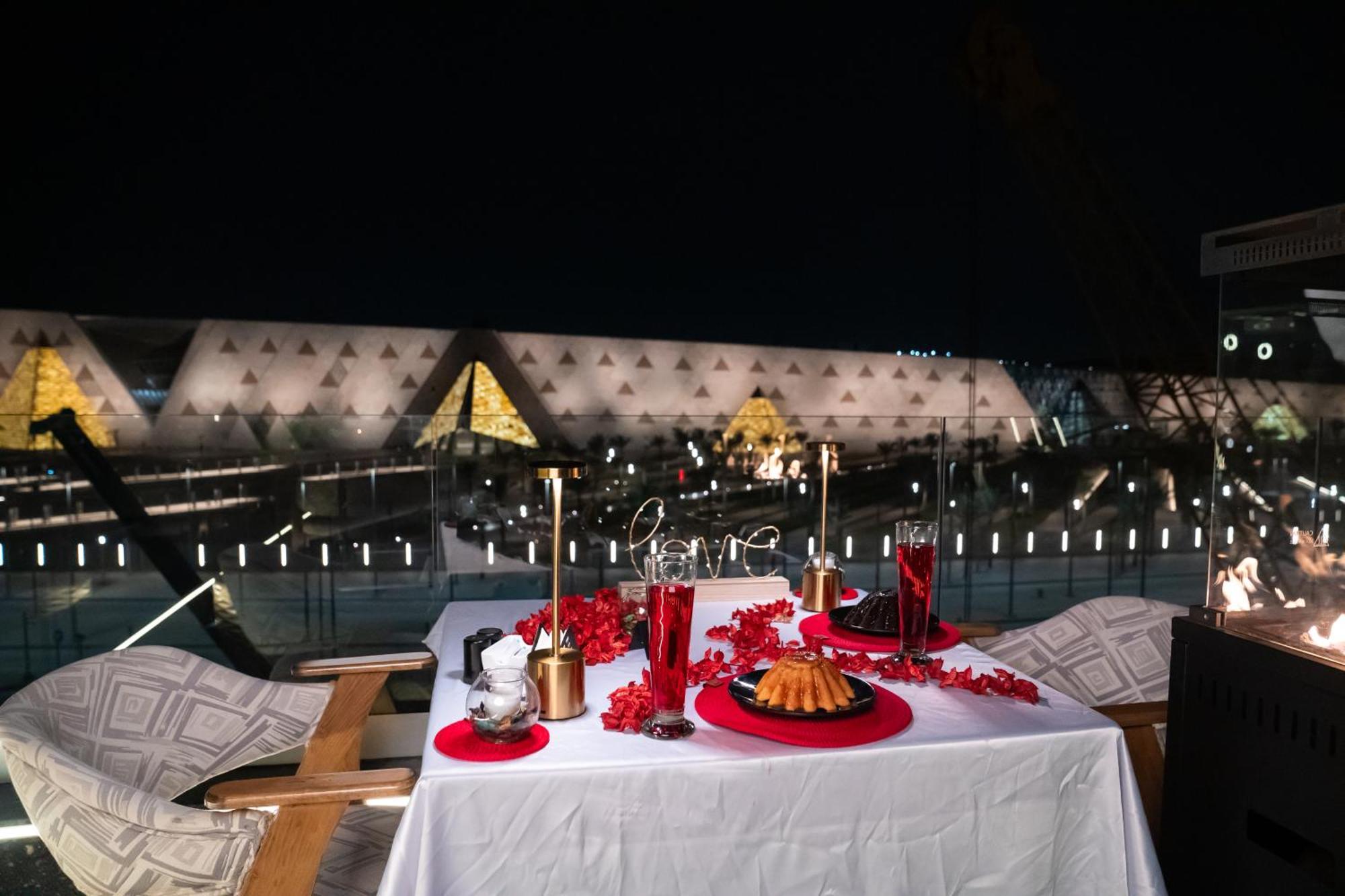 Kafr Ghatati Royal Great Pyramid Inn מראה חיצוני תמונה